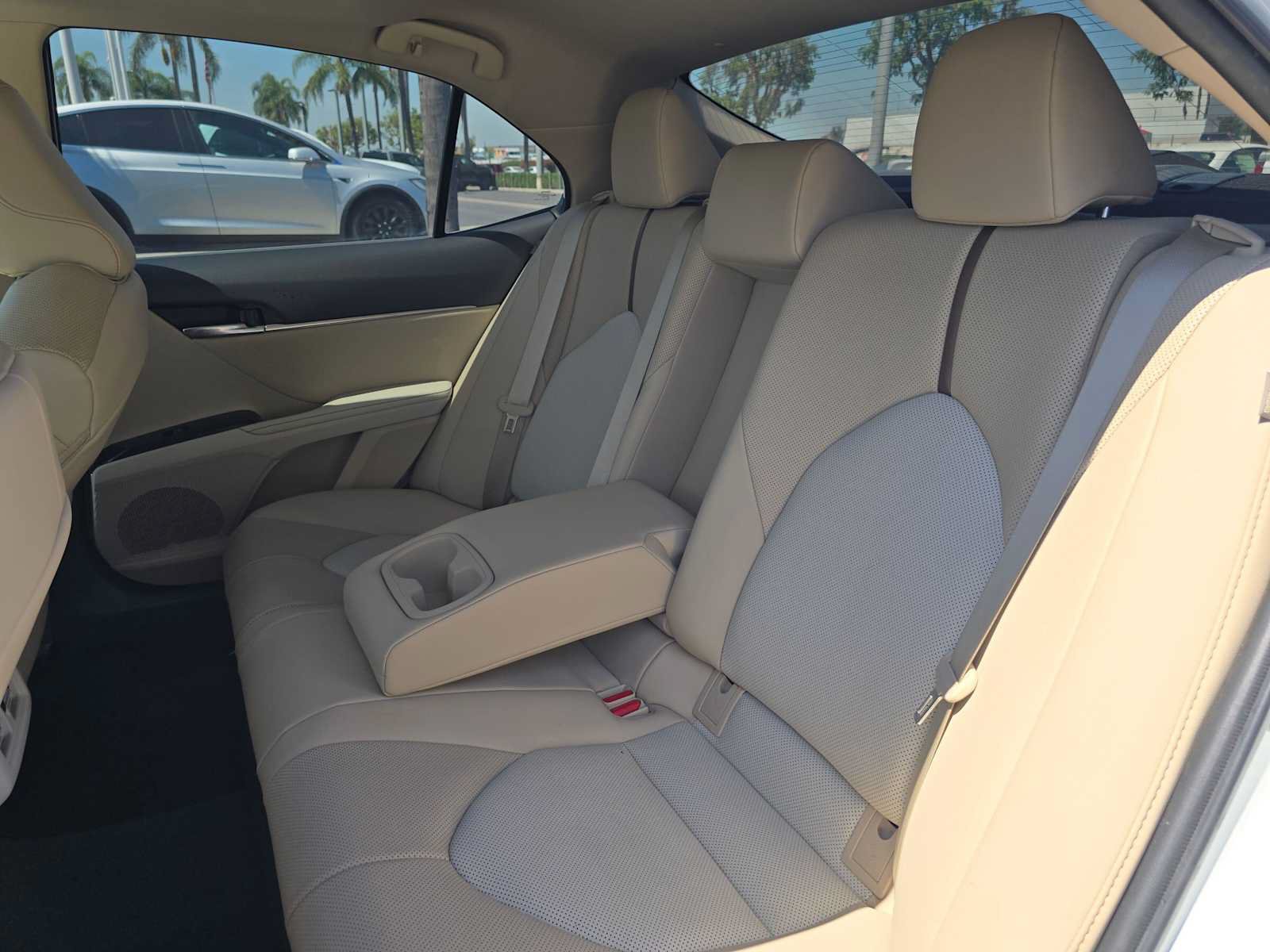 Used 2020 Toyota Camry XLE w/ Driver Assist Package FWD image 18