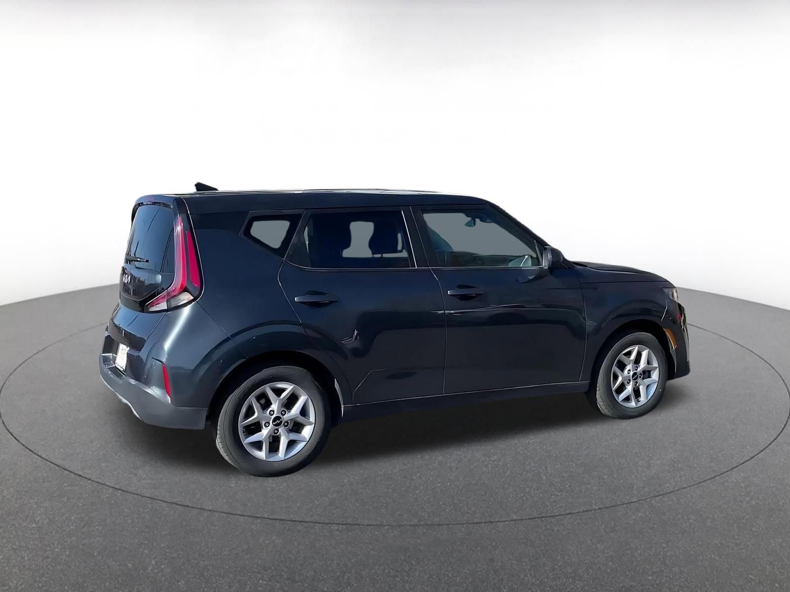 Used 2025 Kia Soul LX w/ LX Technology Package image 15