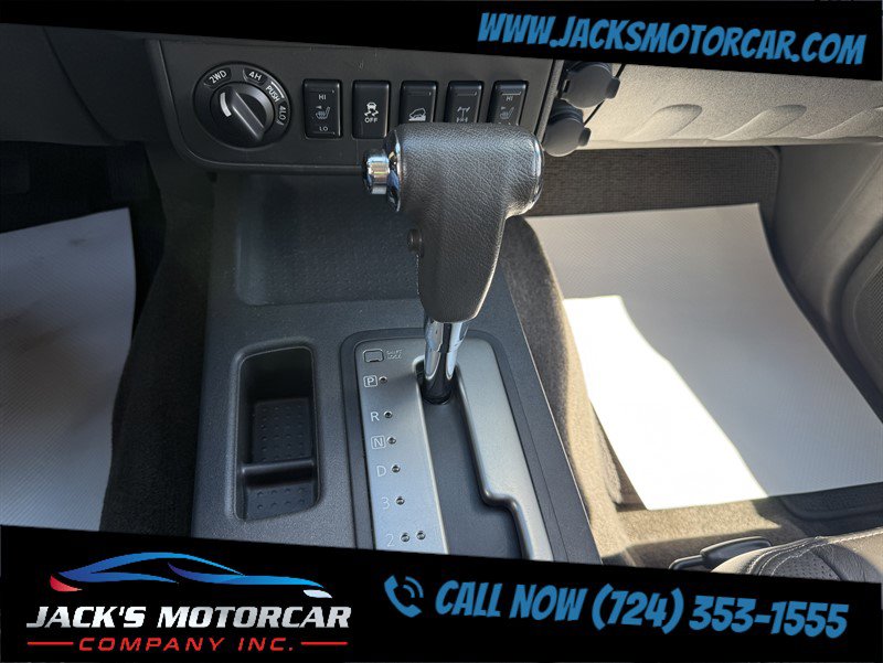 Used 2015 Nissan Xterra PRO-4X w/ Pro-4x Leather Package image 26