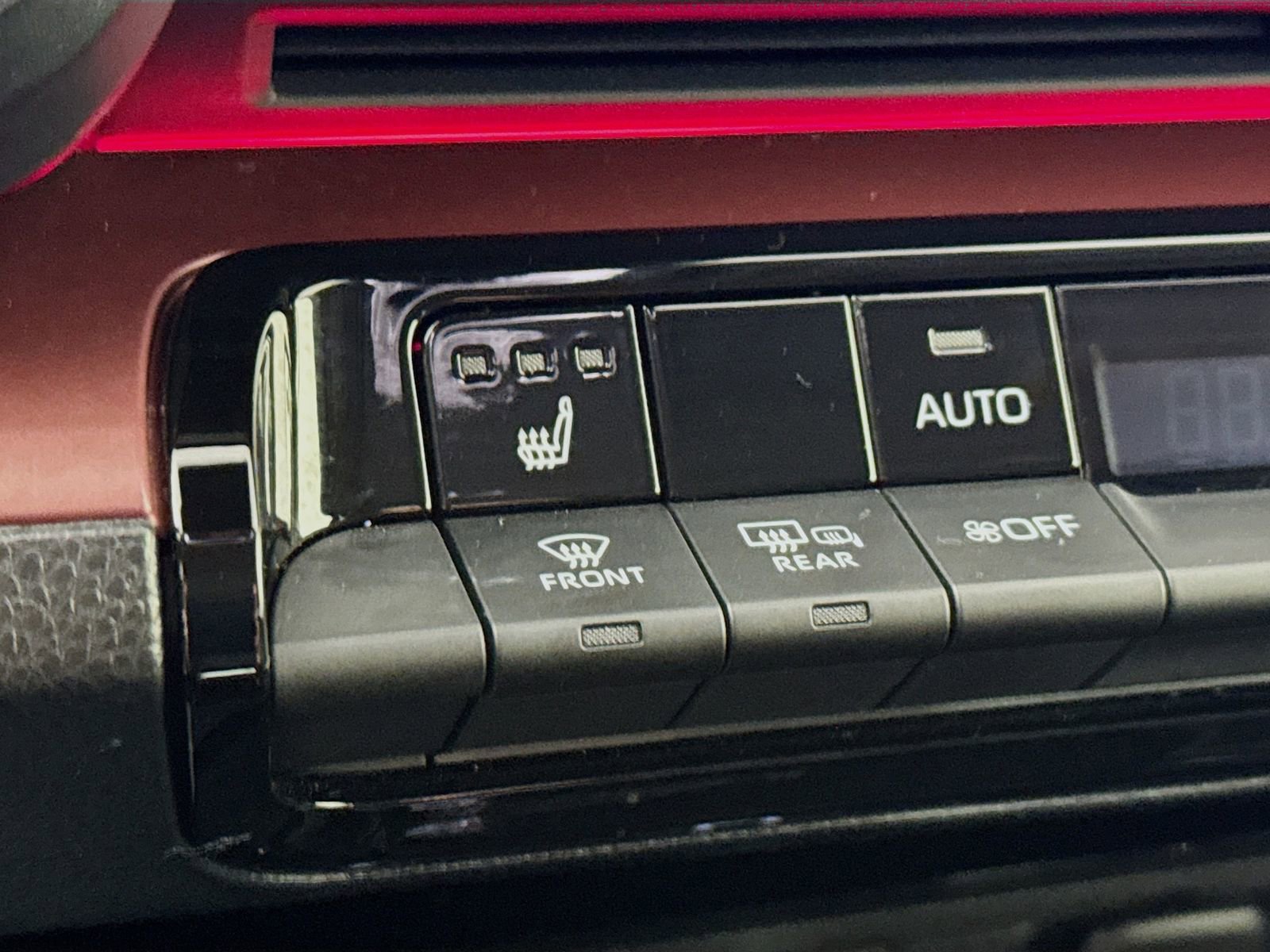Used 2024 Toyota Prius Prime Premium FWD image 19