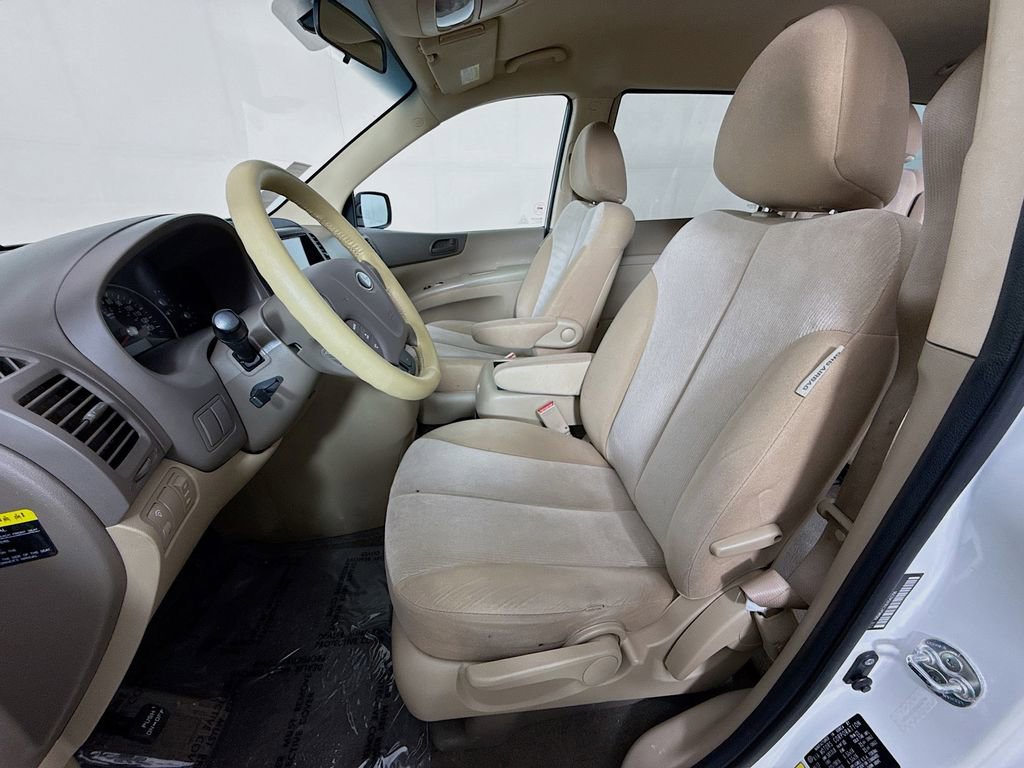 Used 2014 Kia Sedona LX image 24