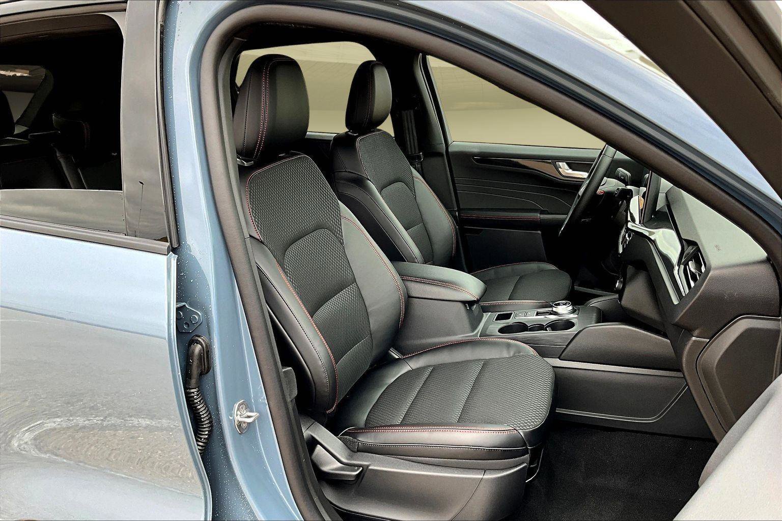 New 2026 Ford Escape ST-Line w/ Tech Pack #1 image 11