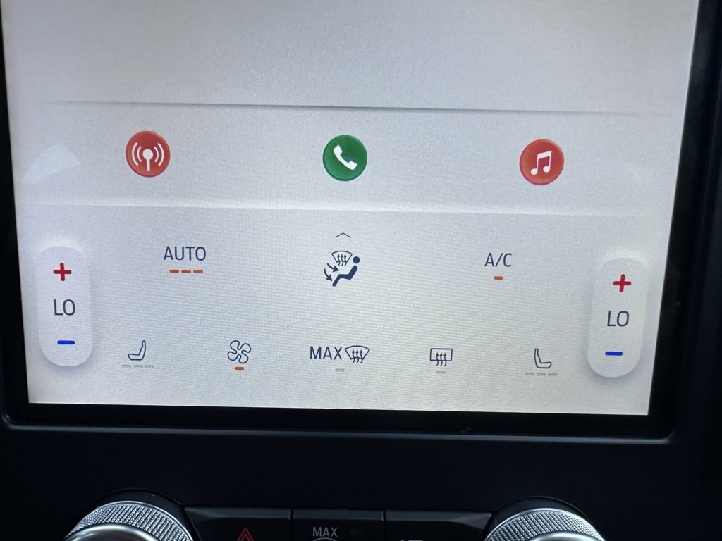 Used 2023 Ford Edge SEL image 13