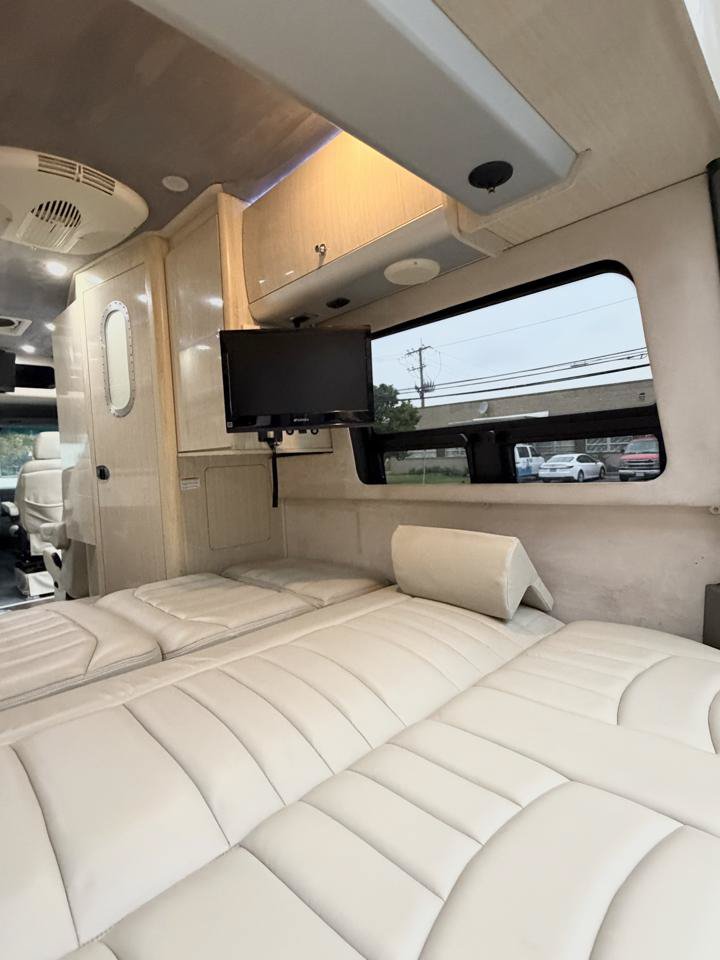 Used 2012 Mercedes-Benz Sprinter 3500 image 62