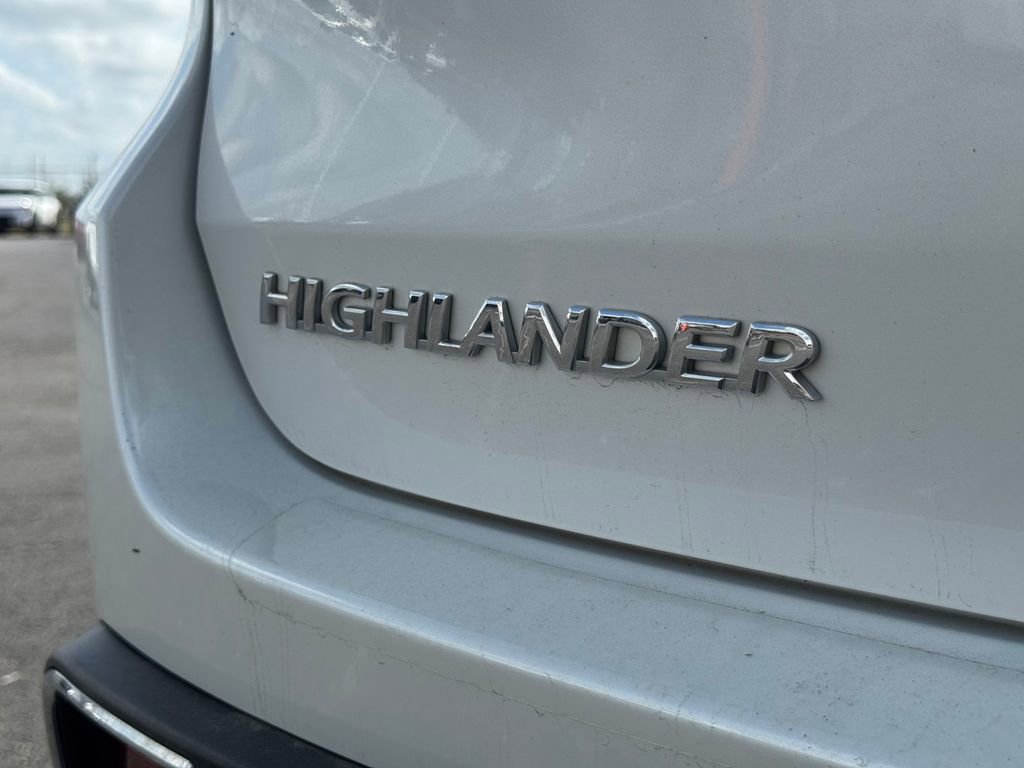 Used 2019 Toyota Highlander Limited Platinum image 10