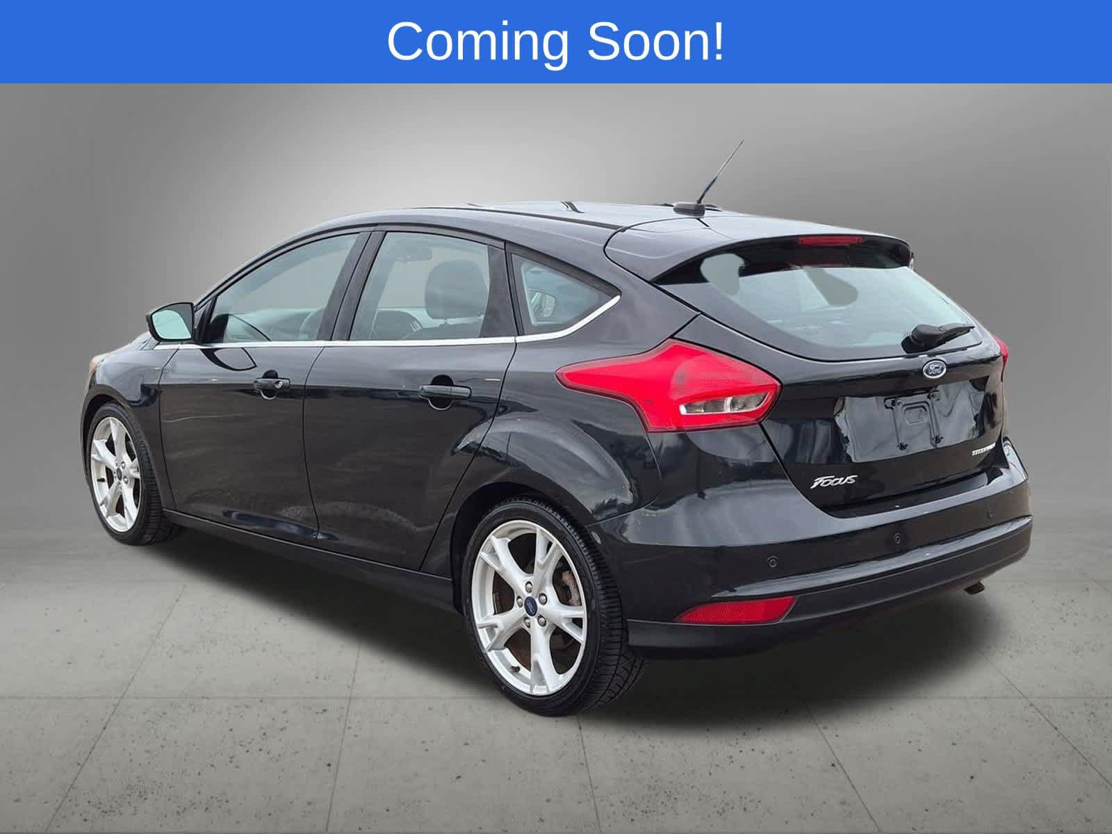 Used 2015 Ford Focus Titanium w/ Titanium Technology Package FWD image 4