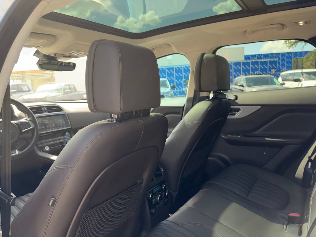 Used 2019 Jaguar F-PACE Portfolio AWD/4WD image 26
