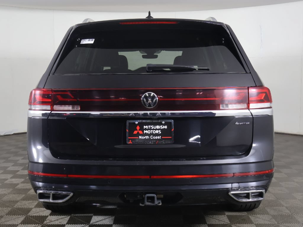 Used 2024 Volkswagen Atlas SEL Premium R-Line AWD/4WD image 15