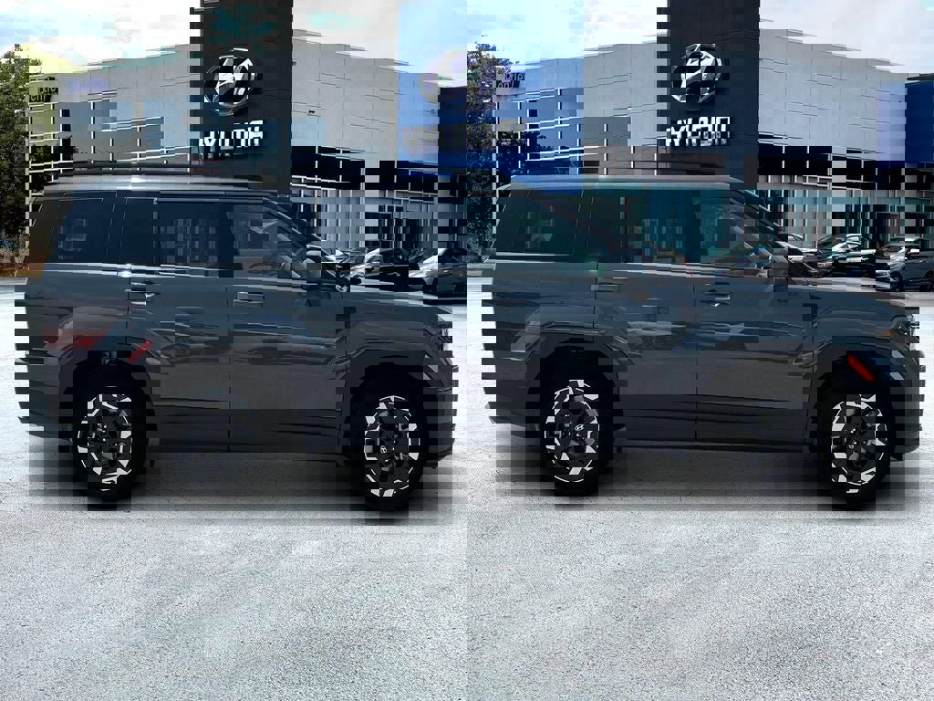 New 2025 Hyundai Santa Fe SEL image 9