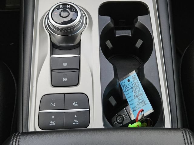 Used 2024 Ford Explorer XLT RWD image 18