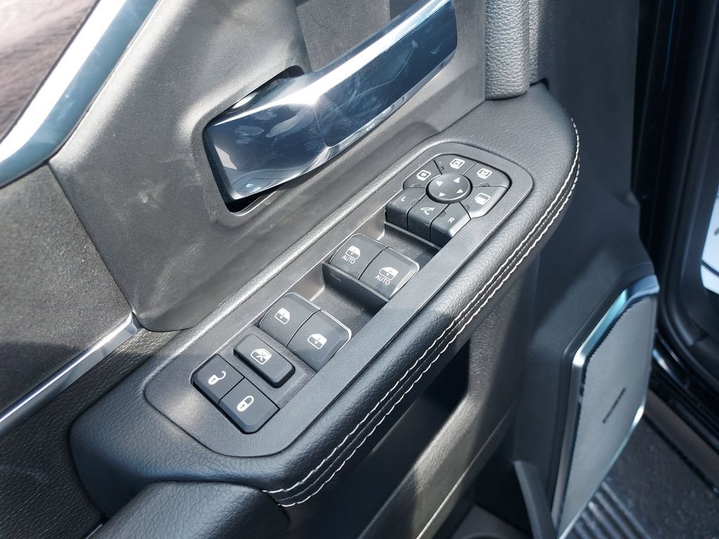 New 2027 RAM 2500 Laramie w/ Night Edition AWD/4WD image 11