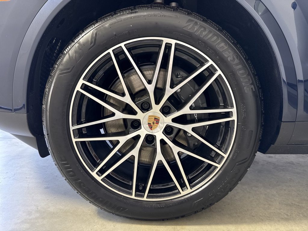 New 2026 Porsche Cayenne AWD/4WD image 13