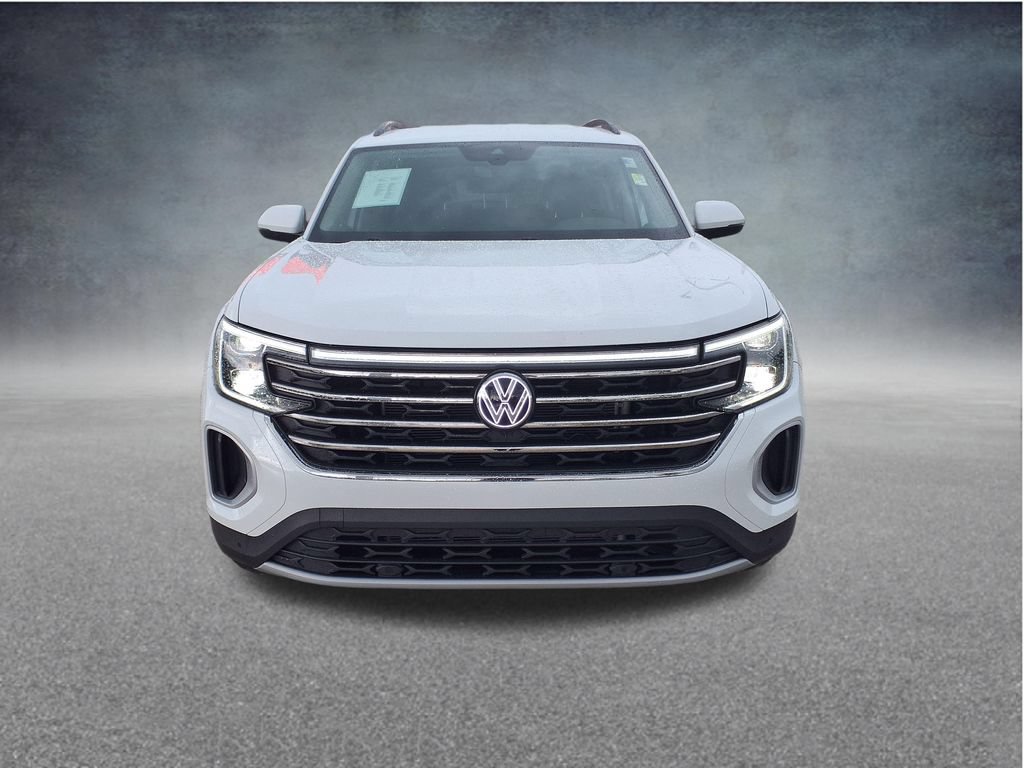 Used 2025 Volkswagen Atlas SE FWD image 2