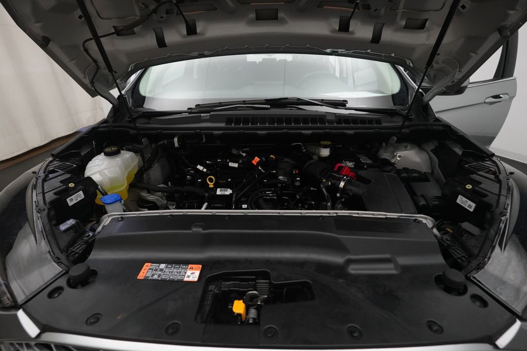 Used 2024 Ford Edge SEL w/ Convenience Package image 3