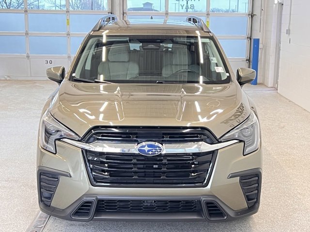 Used 2024 Subaru Ascent Premium w/ Convenience Package image 3