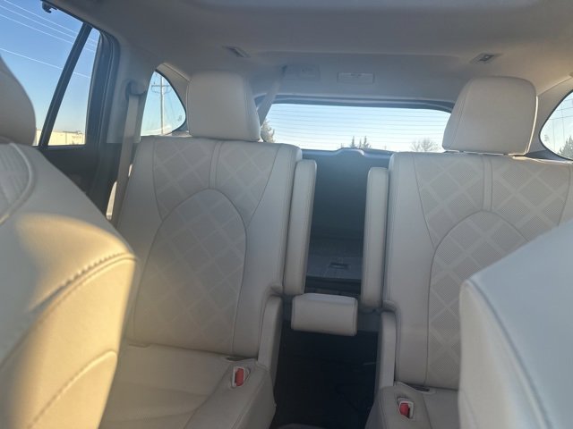 Used 2020 Toyota Highlander Platinum image 21