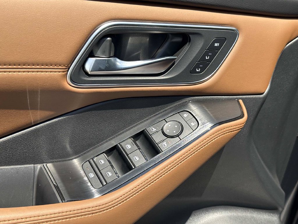 New 2026 Nissan Rogue Platinum AWD/4WD image 18