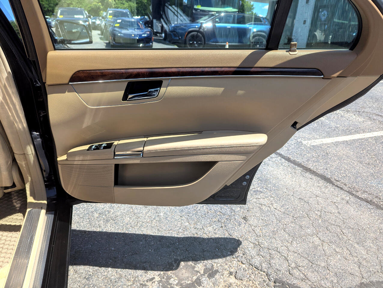 Used 2010 Mercedes-Benz S 550 4MATIC image 45