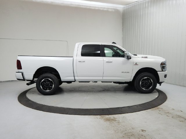 New 2026 RAM 2500 Laramie AWD/4WD image 9