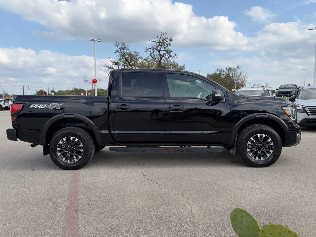 Used 2024 Nissan Titan PRO-4X w/ Pro-4x Convenience Package image 4