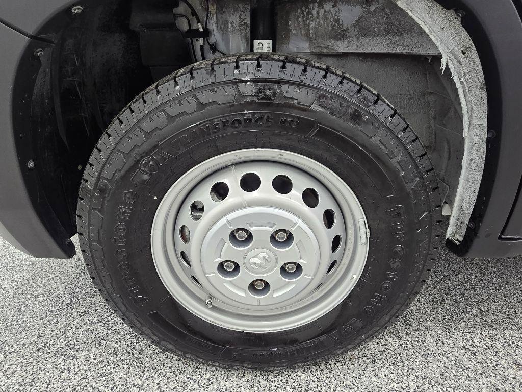 Used 2025 RAM ProMaster 2500 w/ Convenience Group FWD image 22