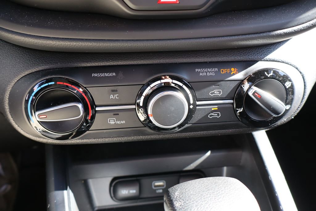 Used 2025 Kia Soul LX w/ Option Group 015 image 20