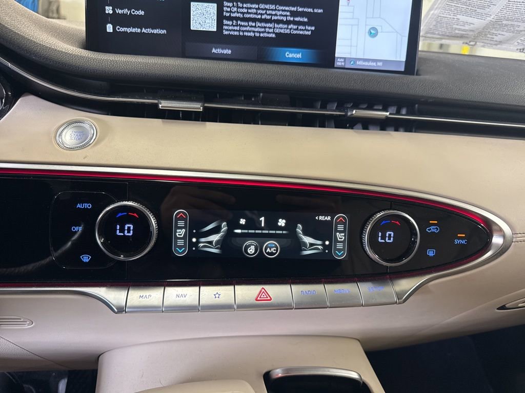 Used 2022 Genesis GV70 2.5T w/ Advanced Package image 19