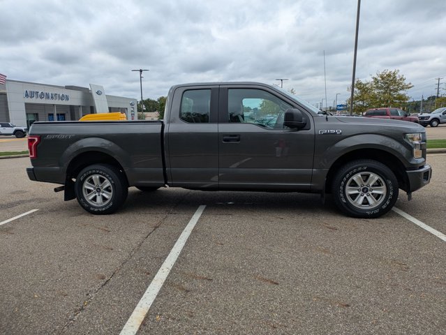 Used 2015 Ford F150 XL w/ Equipment Group 101A Mid RWD image 4