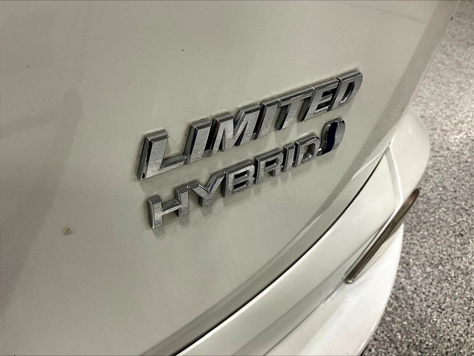 Used 2017 Toyota RAV4 Limited w/ Advanced Technology Package AWD/4WD image 24