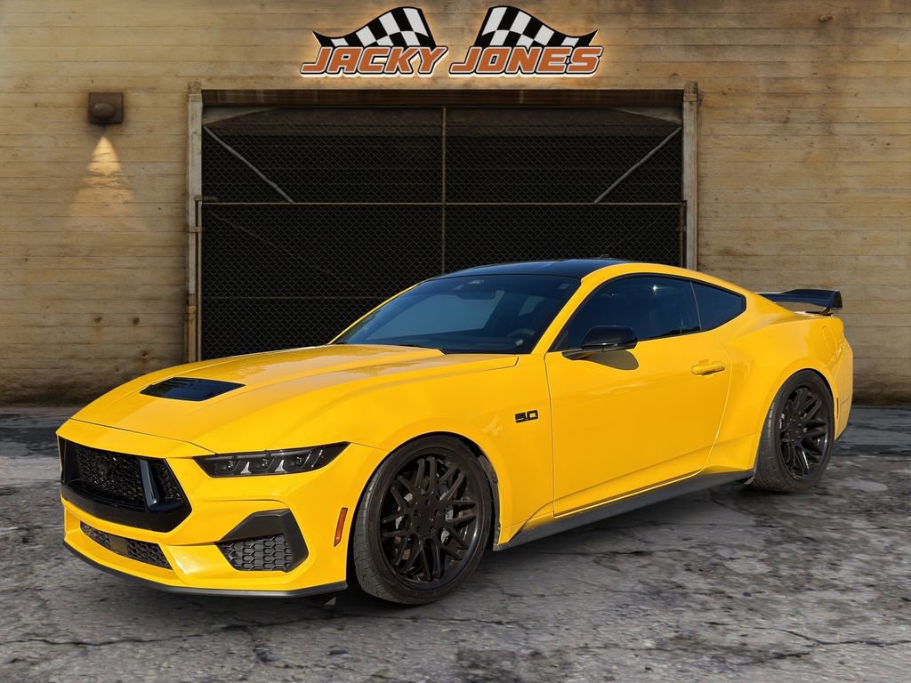 Used 2024 Ford Mustang GT Premium RWD image 1