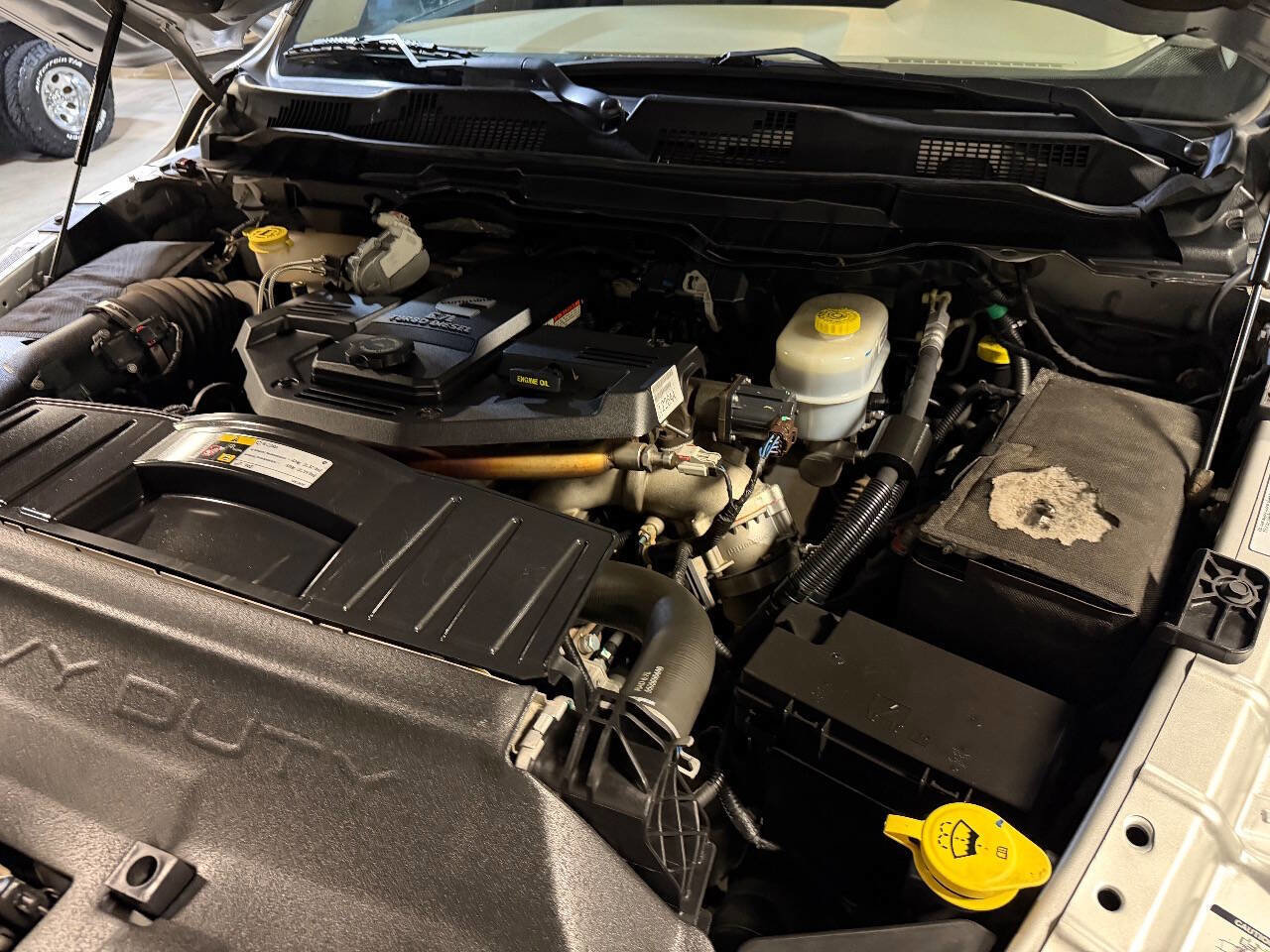 Used 2012 RAM 2500 ST w/ Chrome Appearance Group image 38