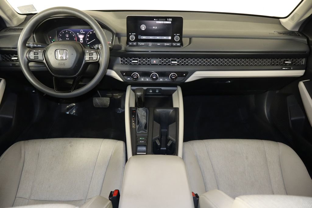 Used 2025 Honda Accord SE image 13