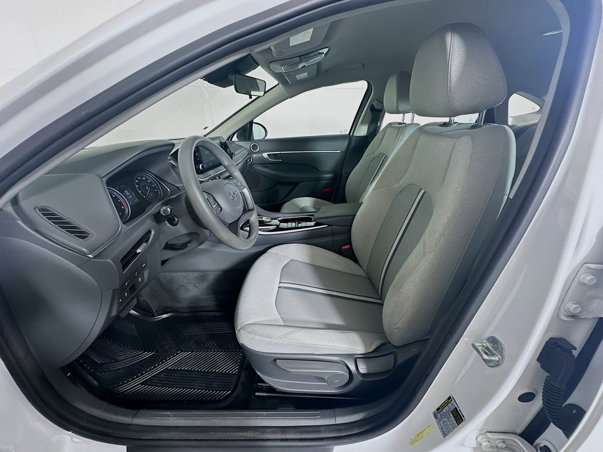 Used 2022 Hyundai Sonata SE FWD image 13