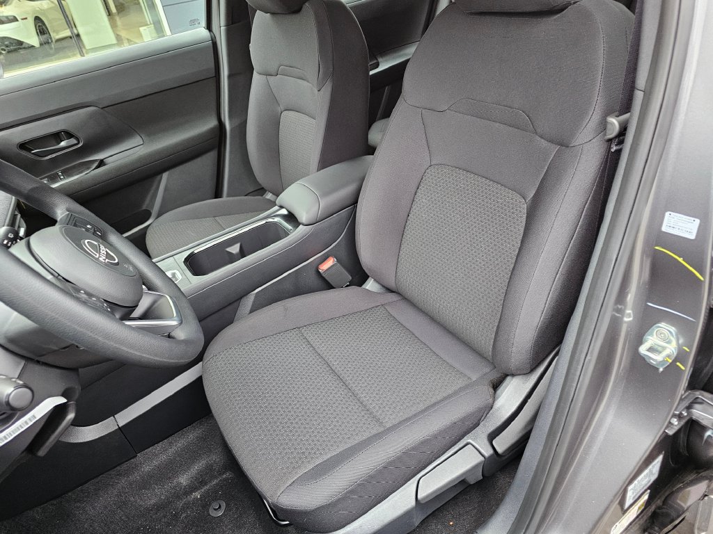 New 2027 Nissan Kicks S FWD image 17