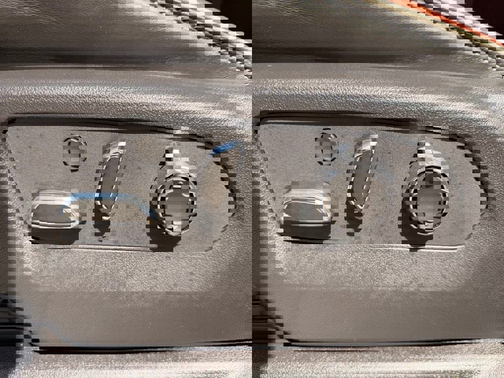 Used 2024 GMC Sierra 3500 Denali Ultimate image 13