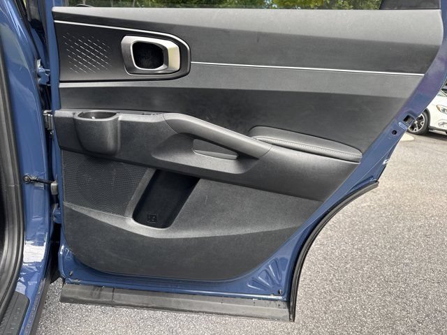 Used 2024 Kia Sorento S w/ Panoramic Sunroof Package FWD image 17