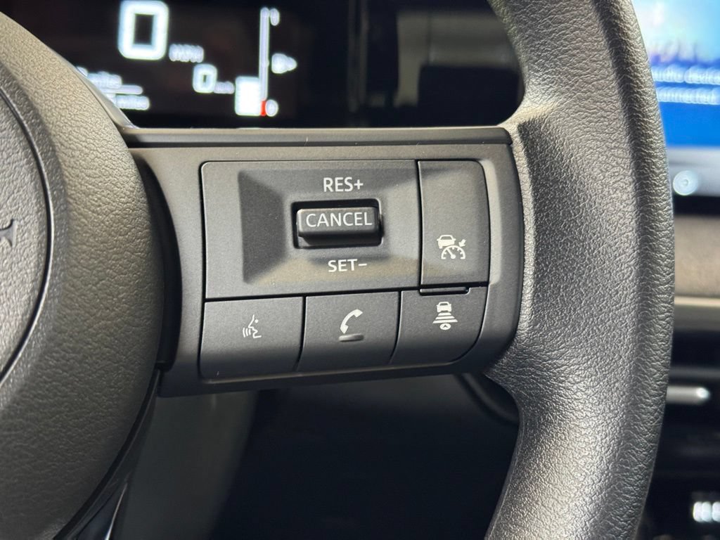 Used 2026 Nissan Kicks SV AWD/4WD image 29