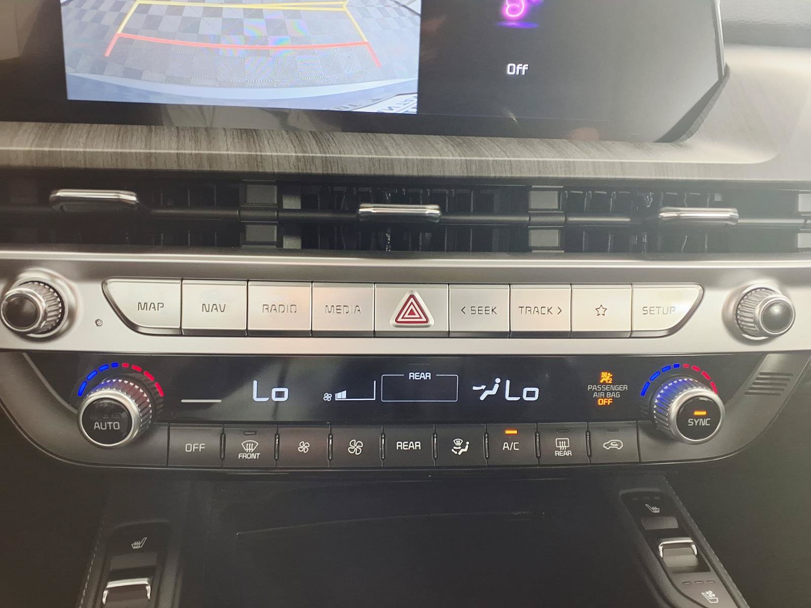 Used 2023 Kia Telluride EX w/ EX Captain's Chair Package FWD image 20