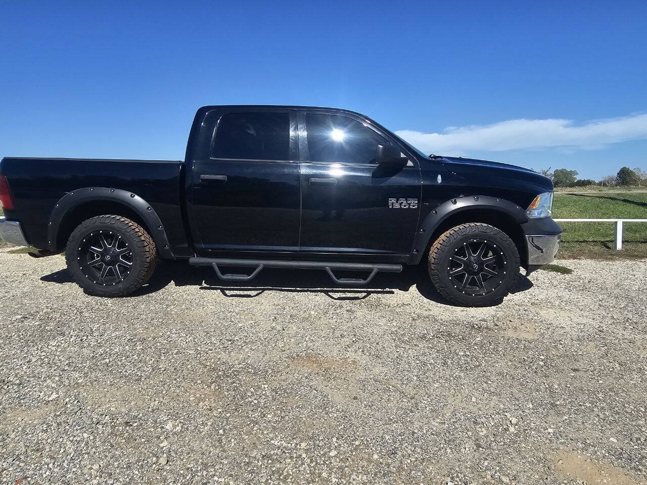 Used 2013 RAM 1500 ST w/ SXT Appearance Group AWD/4WD image 5