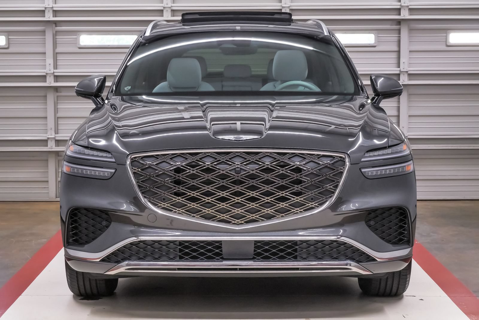 Certified 2026 Genesis GV70 2.5T Advanced AWD/4WD image 4