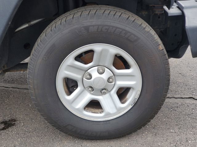 Used 2015 Jeep Wrangler Unlimited Sport w/ Connectivity Group image 6