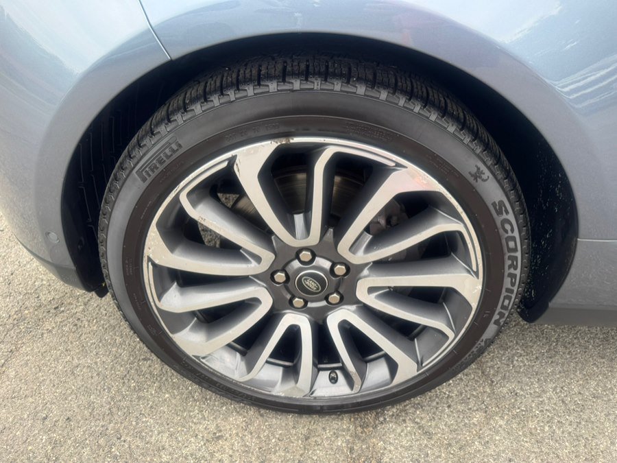 Used 2019 Land Rover Range Rover HSE AWD/4WD image 13