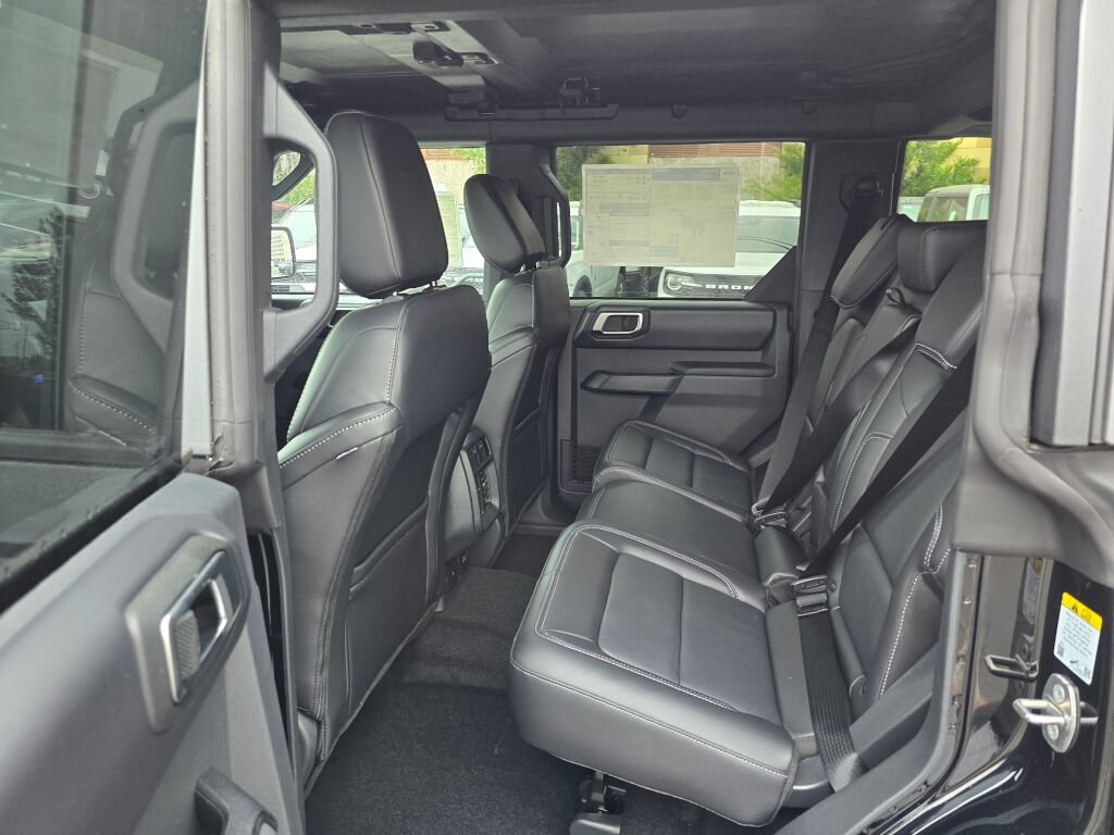 New 2026 Ford Bronco Outer Banks AWD/4WD image 14