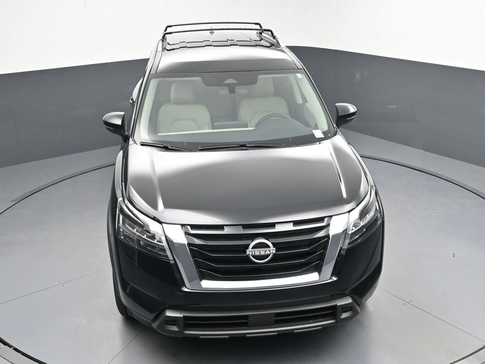 Used 2025 Nissan Pathfinder SV image 31