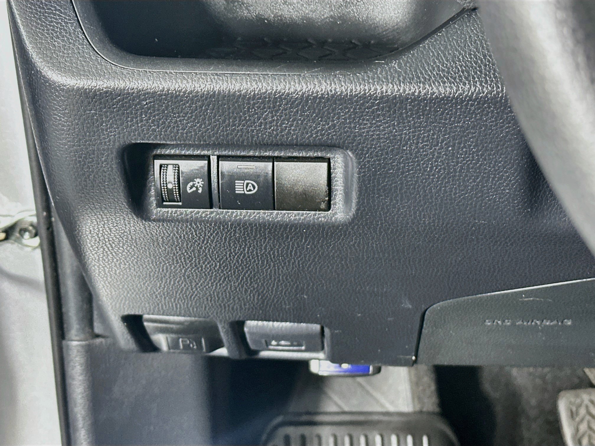 Used 2020 Toyota RAV4 LE w/ All Weather Liner Package FWD image 17