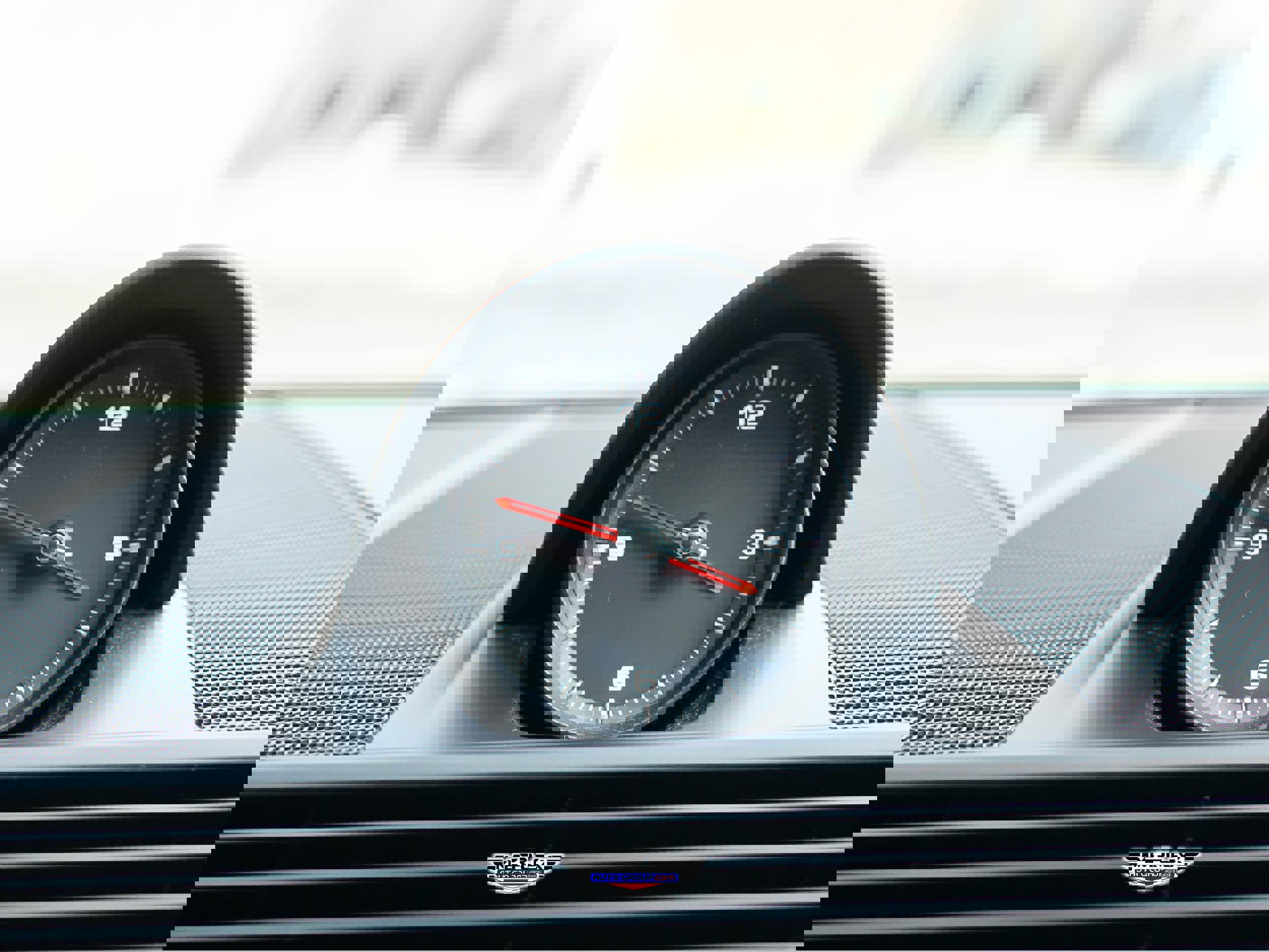 Used 2018 Porsche Panamera 4S image 34