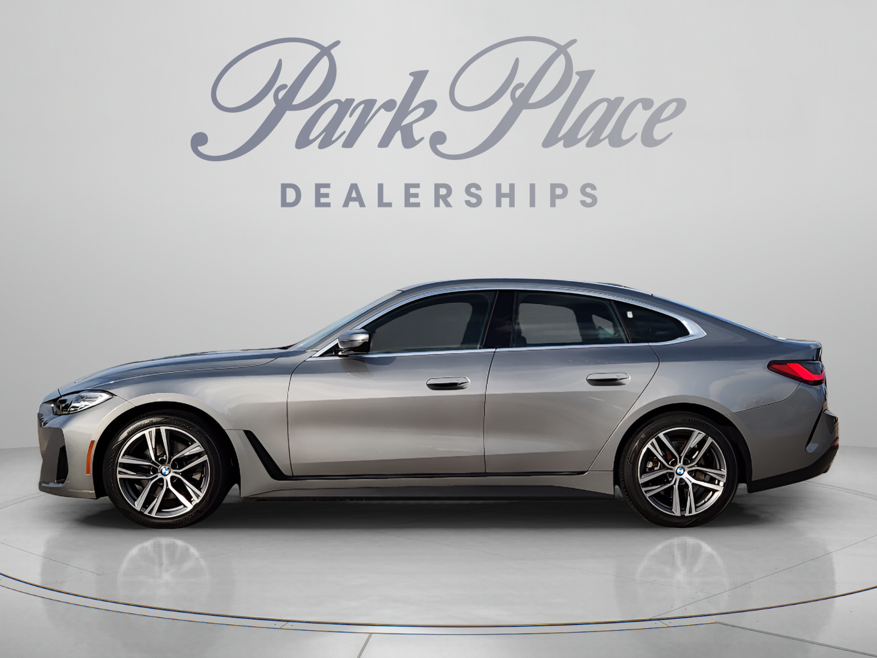 Used 2024 BMW 430i Gran Coupe xDrive w/ Premium Package AWD/4WD image 2