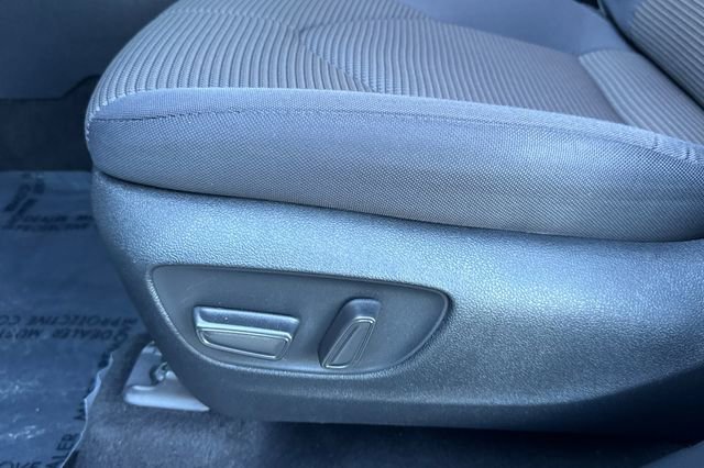 Used 2023 Toyota Highlander LE image 13