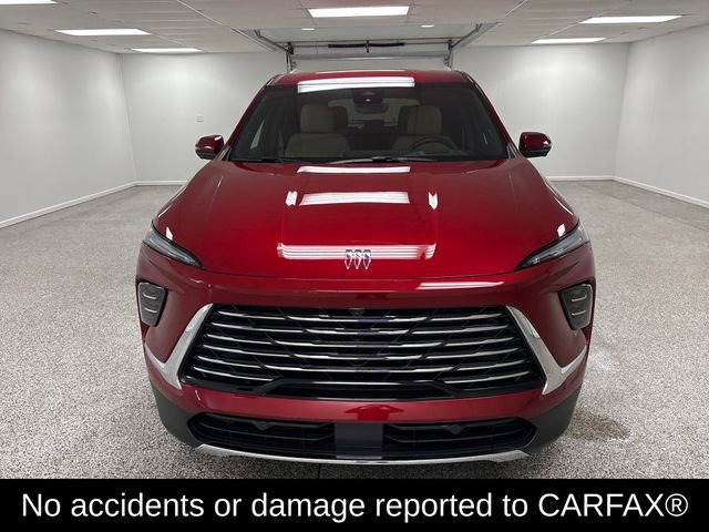 Used 2026 Buick Enclave Preferred w/ Power Package image 2