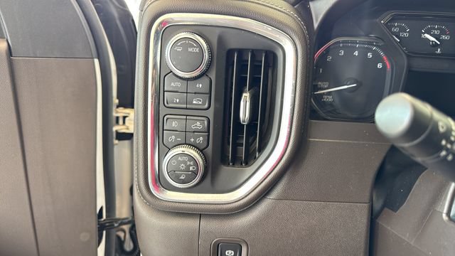 Used 2020 GMC Sierra 1500 SLT w/ SLT Convenience Package AWD/4WD image 17